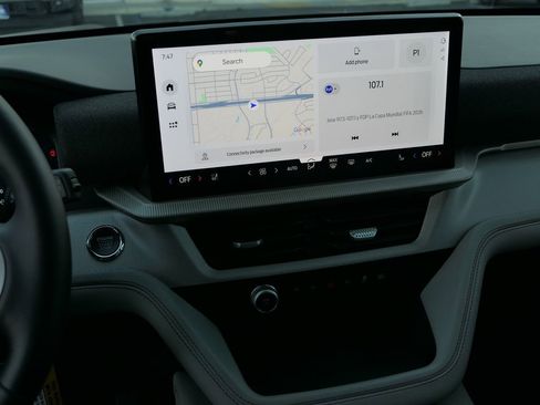 Used 2026 Ford Explorer Active w/ Active Comfort Package image 21