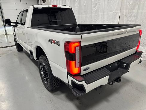 Used 2026 Ford F250 Platinum AWD/4WD image 5