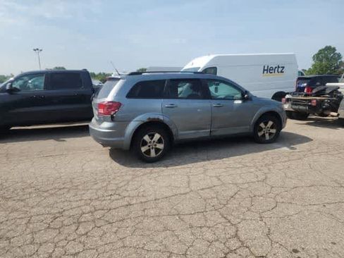 Used 2010 Dodge Journey SXT w/ Flexible Seating Group FWD image 13