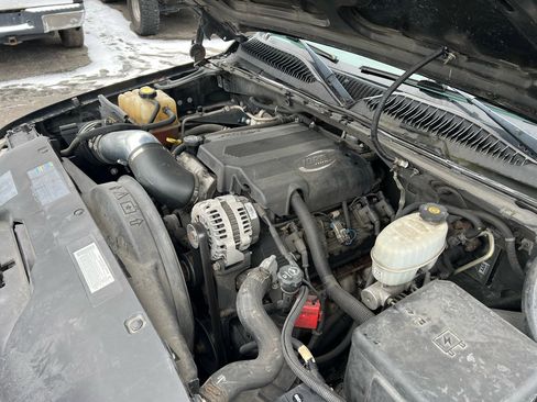 Used 2003 Chevrolet Suburban 2500 LT w/ LT Preferred Equipment Group image 21