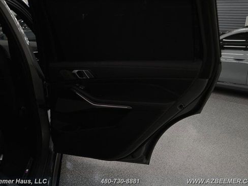 Used 2023 BMW X7 M60i w/ Climate Comfort Package image 43