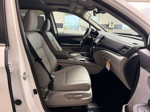 New 2026 Honda Ridgeline RTL image 16