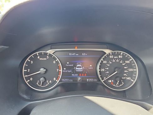 Used 2024 Nissan Altima 2.5 SV image 12