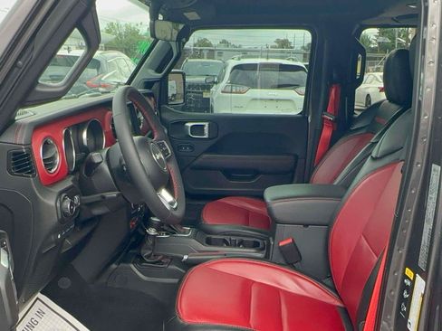 Used 2023 Jeep Wrangler Unlimited Rubicon 4xe AWD/4WD image 15