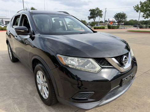 Used 2014 Nissan Rogue SV w/ SV Premium Package FWD image 1