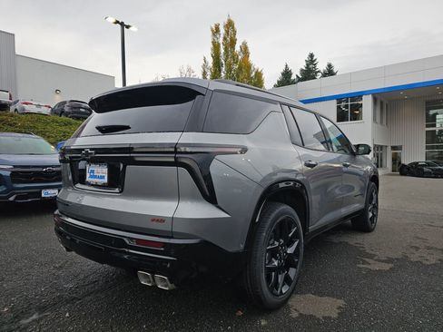 New 2026 Chevrolet Traverse RS w/ LPO, Floor Liner Package image 8
