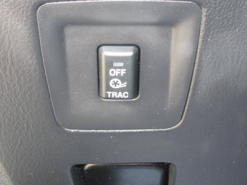 Used 2004 Ford Thunderbird RWD image 40