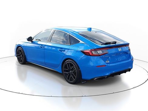 Used 2022 Honda Civic Sport Touring image 3