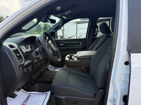 Used 2025 RAM 2500 Big Horn image 12