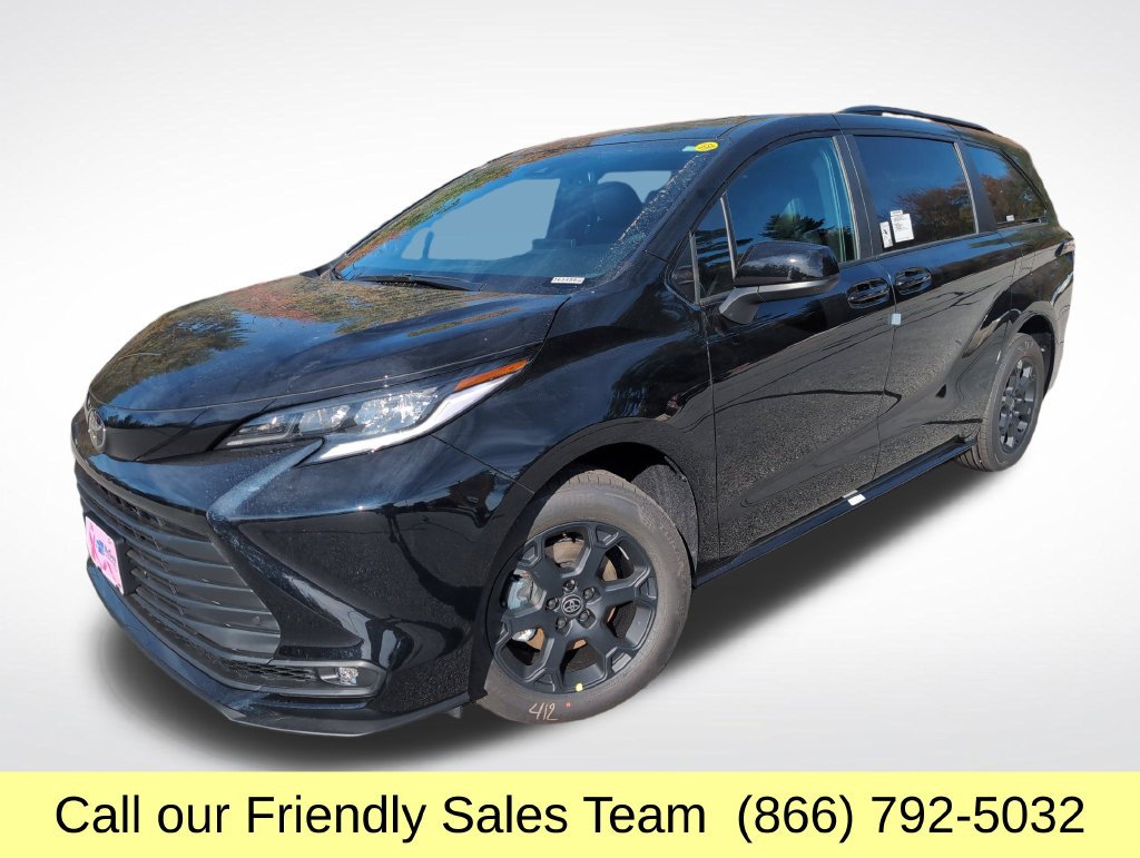 New 2026 Toyota Sienna XLE Woodland Edition AWD/4WD image 1