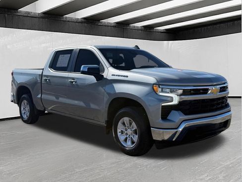Used 2024 Chevrolet Silverado 1500 LT RWD image 10