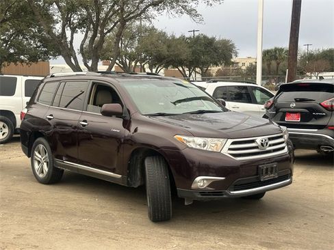 Used 2012 Toyota Highlander Limited image 3