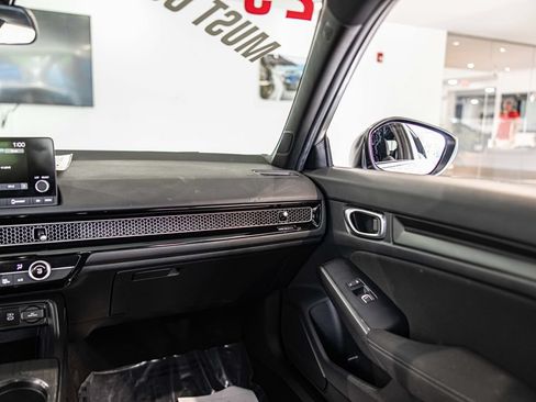 Used 2025 Honda Civic Sport image 35