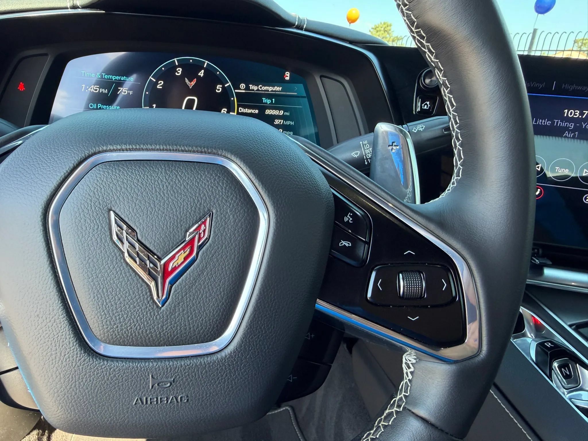 Used 2022 Chevrolet Corvette Stingray Coupe w/ 1LT RWD image 25