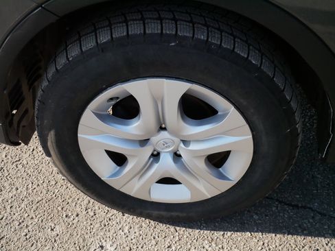 Used 2014 Toyota RAV4 LE image 15