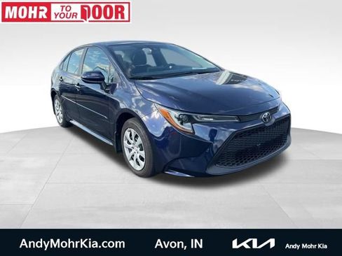 Used 2022 Toyota Corolla LE image 1