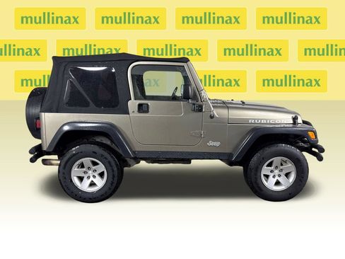 Used 2004 Jeep Wrangler Rubicon AWD/4WD image 2