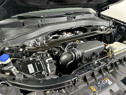 Used 2021 Ford Explorer Limited w/ Equipment Group 301A image 26