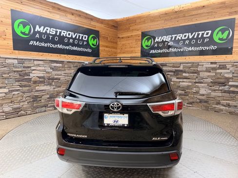 Used 2014 Toyota Highlander XLE AWD/4WD image 8