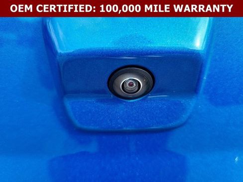 Used 2024 Jeep Gladiator Sport AWD/4WD image 9