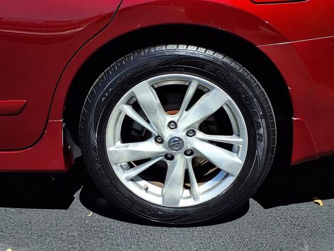 Used 2013 Nissan Altima 2.5 SL FWD image 4