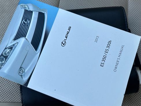 Used 2013 Lexus ES 300h ES 300h Sedan 4D image 20