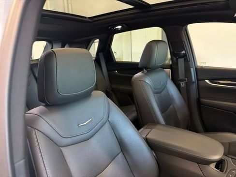 Used 2020 Cadillac XT5 Premium Luxury AWD/4WD image 41