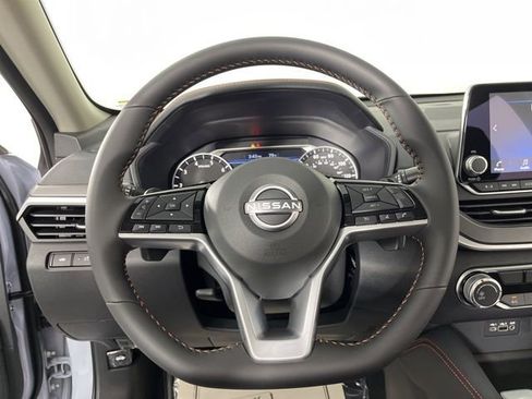 New 2025 Nissan Altima 2.5 SR image 20