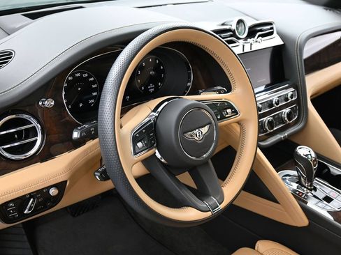 Certified 2023 Bentley Bentayga AWD/4WD image 16