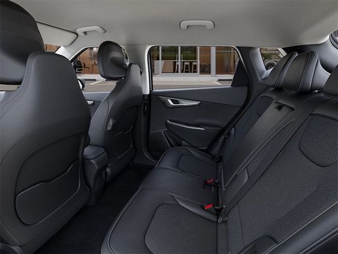 New 2025 Kia EV6 Light w/ Light LR Technology Package image 18