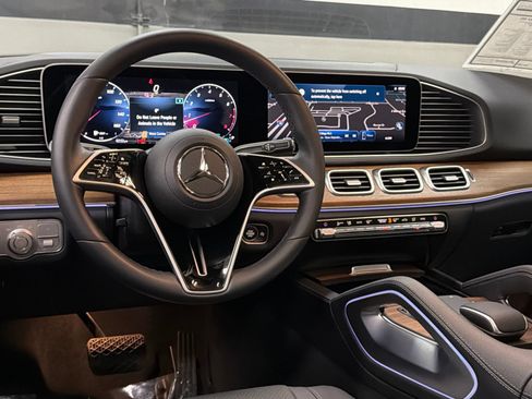 Certified 2026 Mercedes-Benz GLE 350 4MATIC image 37