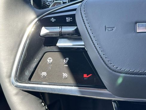 New 2026 Cadillac Lyriq V image 13