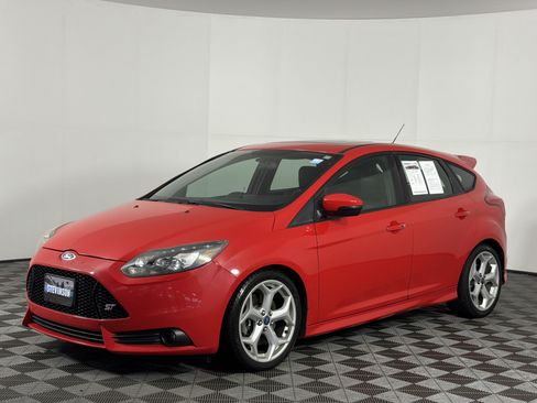 Used 2013 Ford Focus ST FWD image 3
