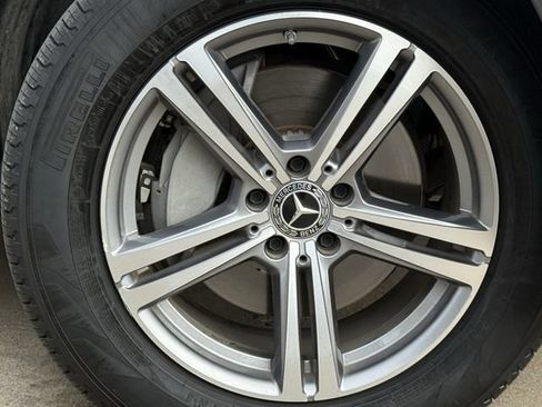 Used 2022 Mercedes-Benz GLC 300 4MATIC image 10