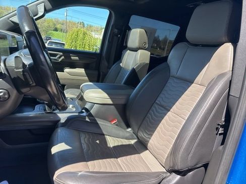 Used 2023 Chevrolet Silverado 1500 ZR2 w/ Technology Package AWD/4WD image 28