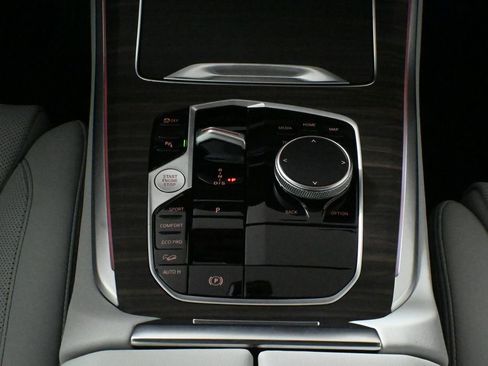 Used 2026 BMW X5 xDrive40i image 24