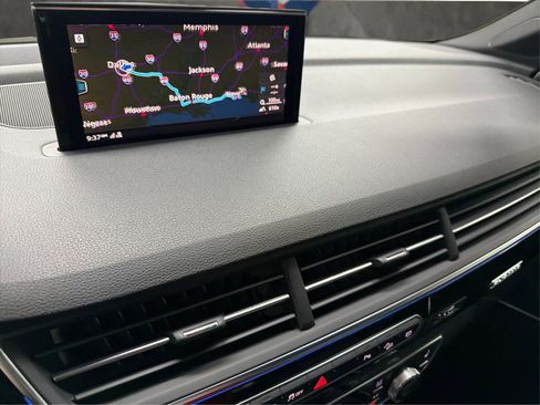 Used 2018 Audi Q7 3.0T Prestige w/ Prestige Package image 25