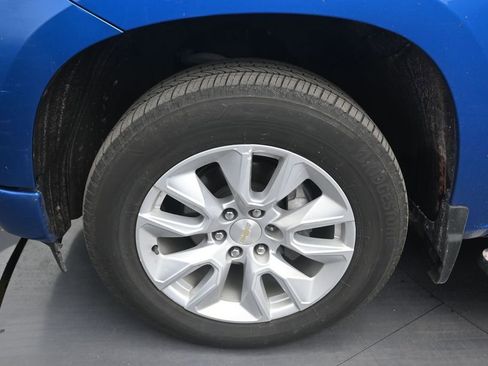 Used 2023 Chevrolet Silverado 1500 Custom RWD image 9