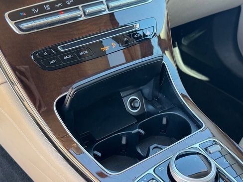 Used 2017 Mercedes-Benz GLC 300 image 21