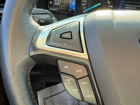 Used 2024 Ford Edge Titanium image 18