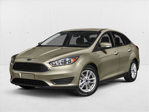 Used 2016 Ford Focus SE w/ Equipment Group 201A FWD image 1