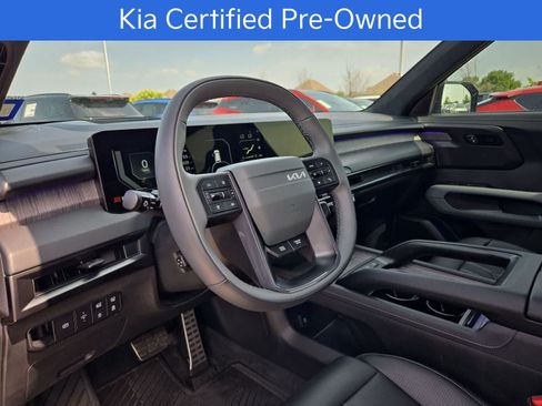 Used 2027 Kia Telluride SX Prestige X-Line w/ Towing Package AWD/4WD image 2