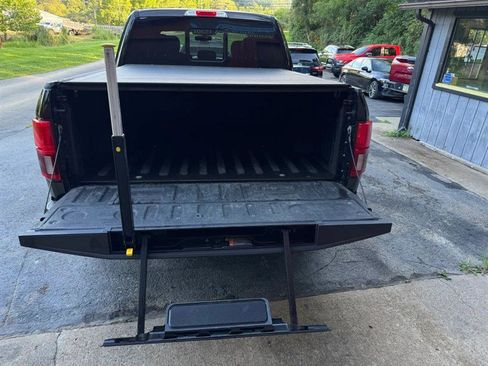 Used 2018 Ford F150 Lariat w/ Equipment Group 502A Luxury AWD/4WD image 7