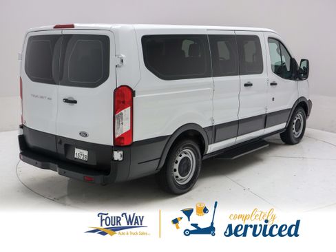 Used 2019 Ford Transit 150 XL RWD image 4