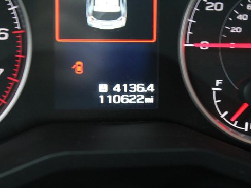 Used 2021 Subaru Ascent Premium w/ Convenience Package image 10