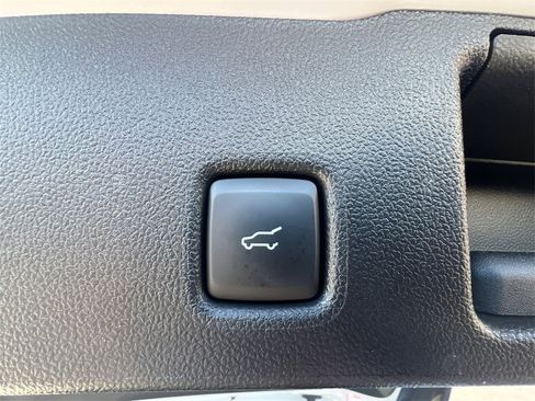 Used 2025 Ford Escape ST-Line Elite image 34