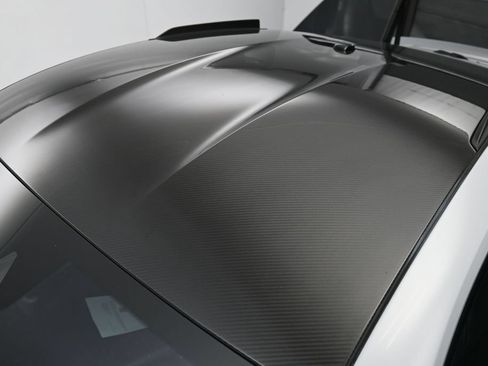 Certified 2025 Porsche 911 GT3 RS RWD image 36