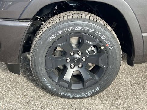 New 2026 RAM 1500 4x4 Crew Cab image 8