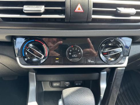 Used 2022 Kia Seltos LX AWD/4WD image 4