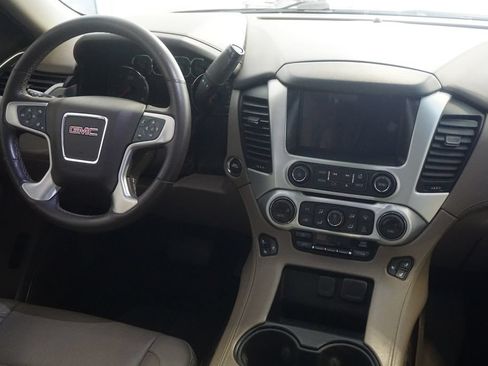 Used 2019 GMC Yukon XL SLT w/ Open Road Package RWD image 31